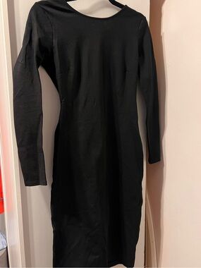 Lulu's Black Long-Sleeve Midi Dress